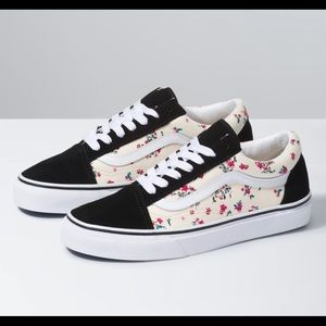Size 9 Floral Vans Stake Shoe